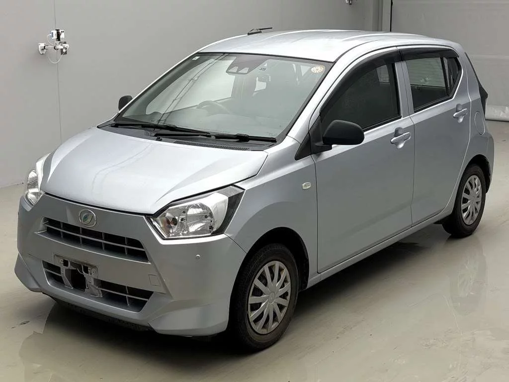 Daihatsu Mira e:S LA350S 2021